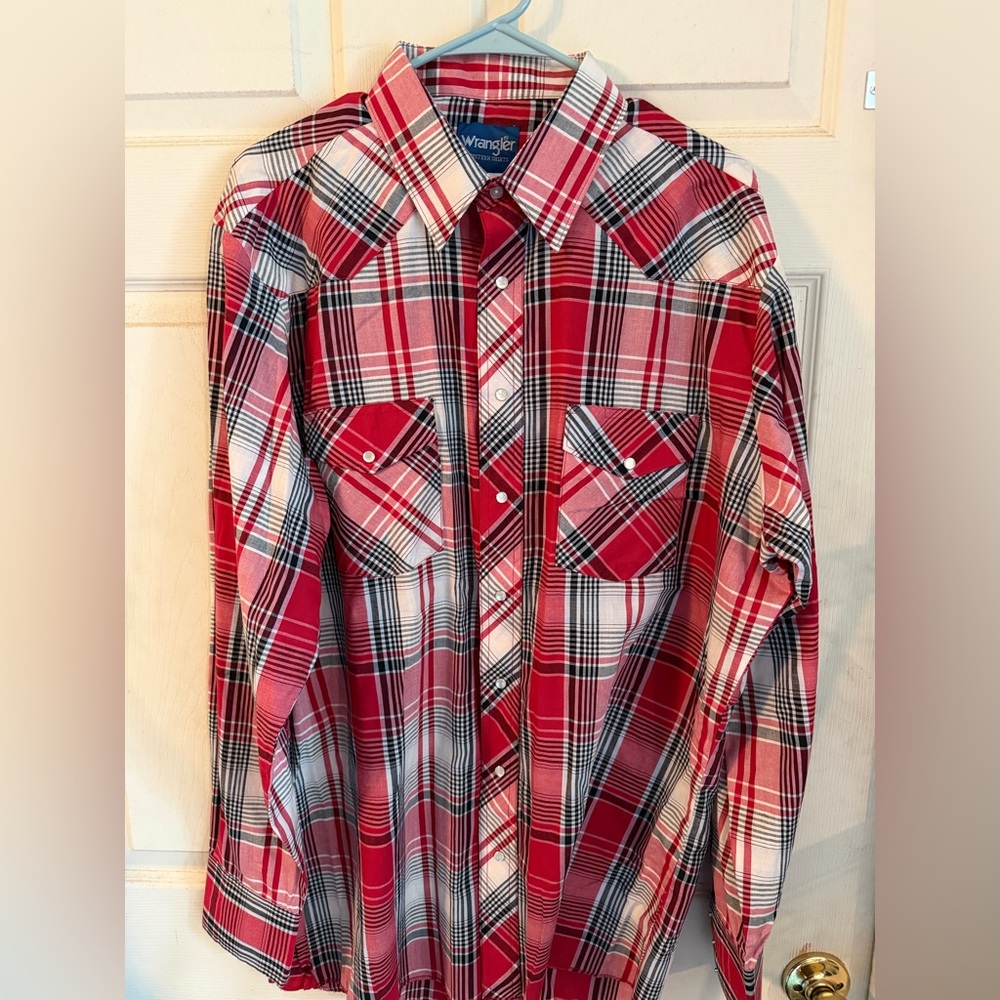 Wrangler Red Plaid Western Button-Down Shirt